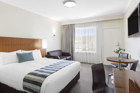 Garden City Hotel, Best Western Signature Collection - Accommodation QLD 1