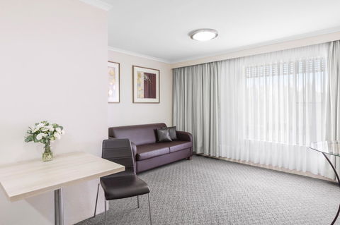 Garden City Hotel, Best Western Signature Collection - Accommodation QLD 16