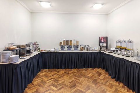 Garden City Hotel, Best Western Signature Collection - Accommodation QLD 24