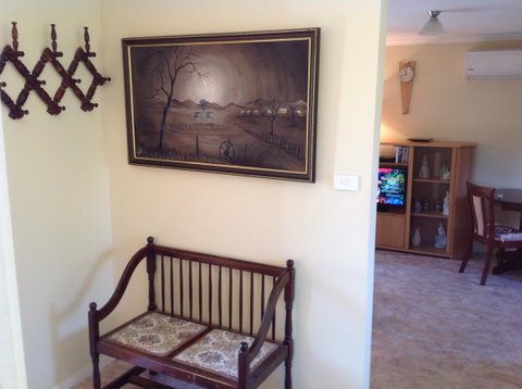 The Cook Cottage - Accommodation QLD 6