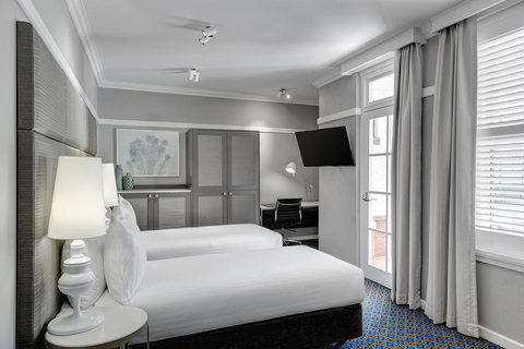 Hotel Kurrajong Canberra - Accommodation QLD 4