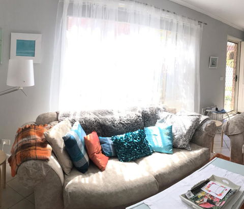 Finches Canberra - Accommodation QLD 13