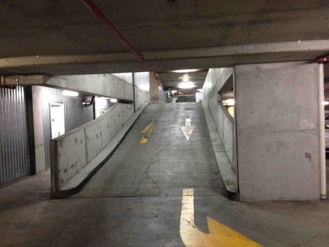 Spacious 1BR Stylish New Acton Apartment +Parking - Accommodation QLD 15