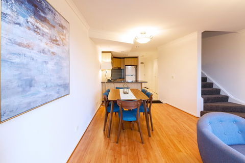 ALLARA CANBERRA - Accommodation QLD 3