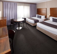 Quality Hotel Dickson - Accommodation QLD