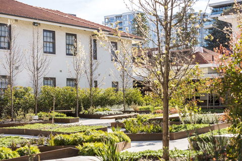 Peppers Gallery Hotel - Accommodation QLD 1