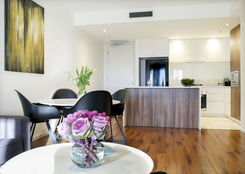 Kui Manhattan 2 - Accommodation QLD 0