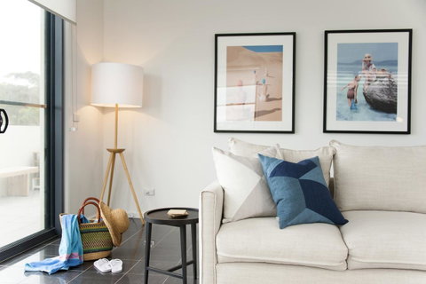Mollymook Beachfront Penthouse 9 - Accommodation QLD 8
