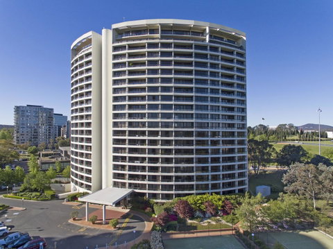 BreakFree Capital Tower Apartments - Accommodation QLD 8