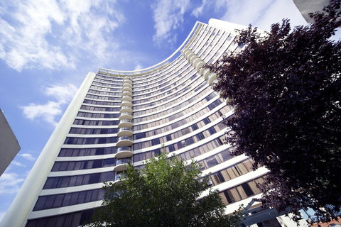 BreakFree Capital Tower Apartments - Accommodation QLD 1