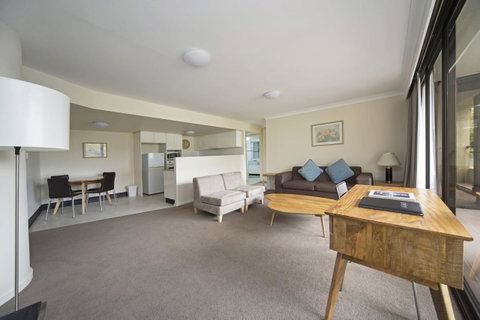 BreakFree Capital Tower Apartments - Accommodation QLD 26