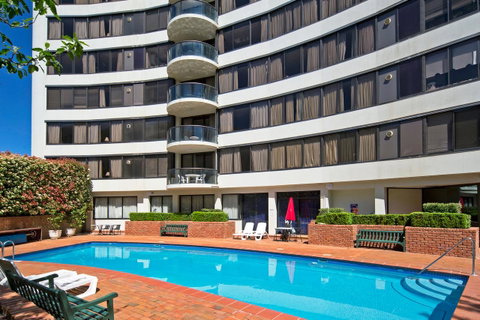 BreakFree Capital Tower Apartments - Accommodation QLD 14