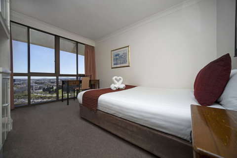 BreakFree Capital Tower Apartments - Accommodation QLD 37