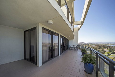 BreakFree Capital Tower Apartments - Accommodation QLD 33