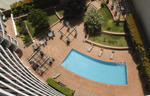 BreakFree Capital Tower Apartments - Accommodation QLD 12