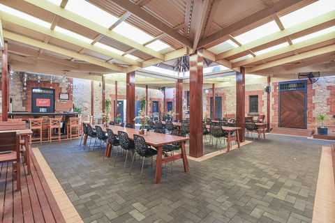 Wellington Courthouse - Accommodation QLD 26