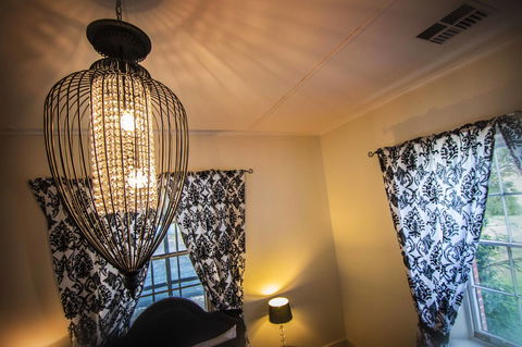 Wellington Courthouse - Accommodation QLD 5