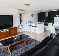 Lure Bed and Breakfast - Accommodation QLD