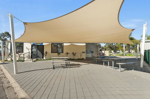 Port Broughton Tourist Park - Accommodation QLD 4