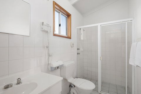 Port Broughton Tourist Park - Accommodation QLD 36