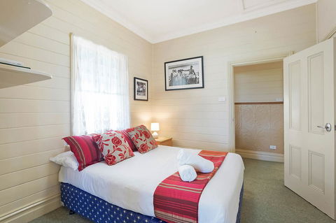 Heritage House Motel & Units - Accommodation QLD 16