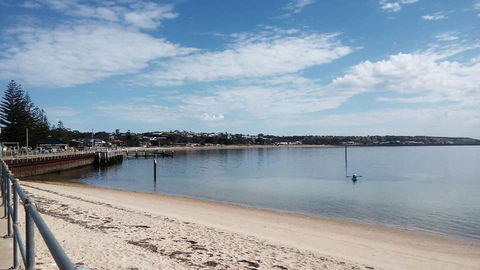 Crystal Blue Apartment - Accommodation QLD 19