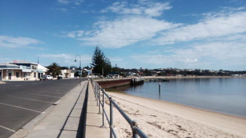Crystal Blue Apartment - Accommodation QLD 20