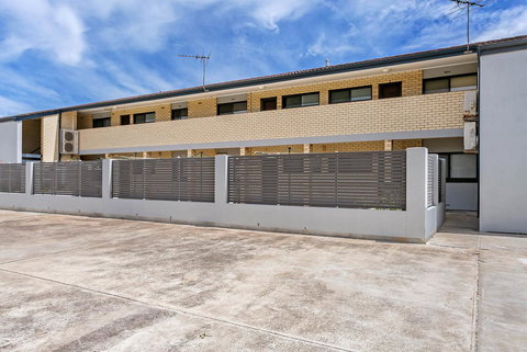 Blissful Beachfront Beachouse - Accommodation QLD 11