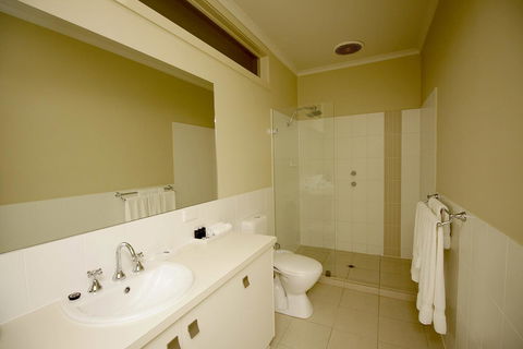 Wallaroo Marina Apartments - Accommodation QLD 12