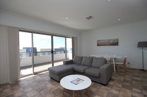 Wallaroo Marina Apartments - Accommodation QLD 25
