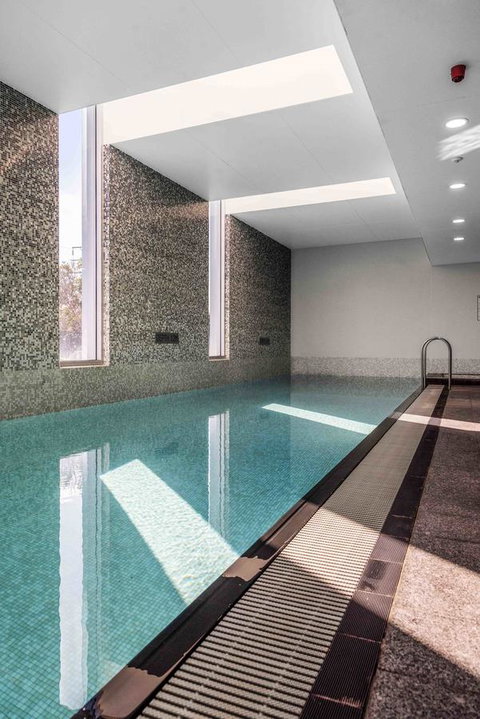 Port Adelaide Executive Waterfront Apartment - Accommodation QLD 26