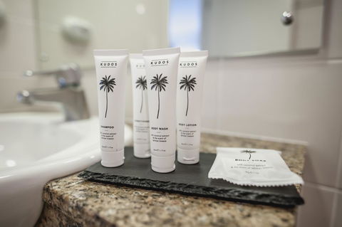 Marina Hotel - Accommodation QLD 14