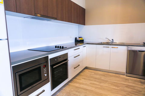 Marina Hotel - Accommodation QLD 32