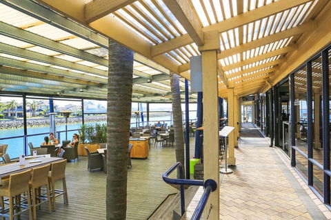 Marina Hotel - Accommodation QLD 44