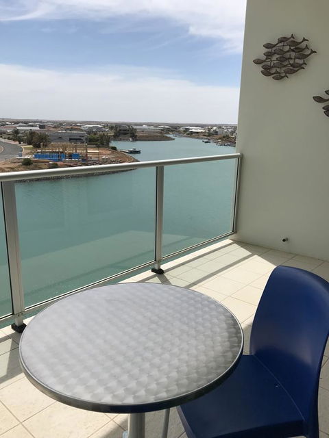 Ocean View Luxury Apartment & Suite - Accommodation QLD 6