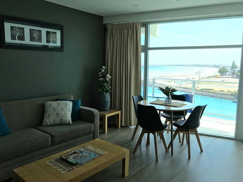 Ocean View Luxury Apartment & Suite - Accommodation QLD 23