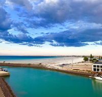 Ocean View Luxury Apartment  Suite - Accommodation QLD