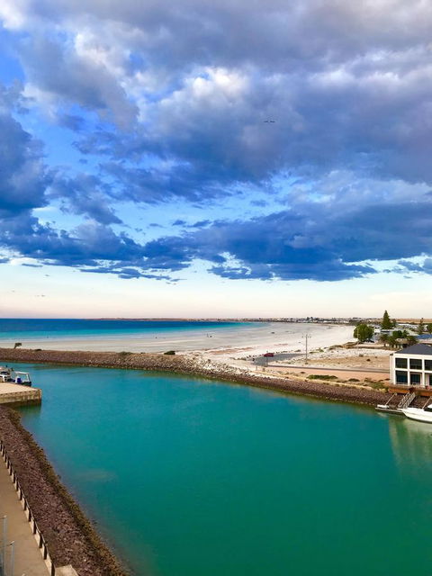 Ocean View Luxury Apartment & Suite - Accommodation QLD 0
