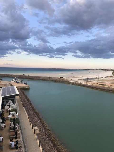 Ocean View Luxury Apartment & Suite - Accommodation QLD 3