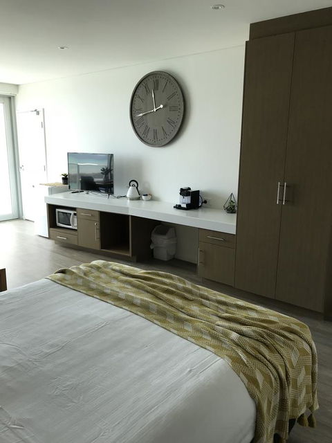 Ocean View Luxury Apartment & Suite - Accommodation QLD 14