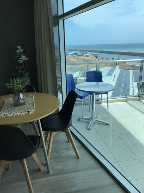 Ocean View Luxury Apartment & Suite - Accommodation QLD 9