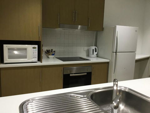 Wallaroo Marina Waterfront Luxe Apartment - Accommodation QLD 10