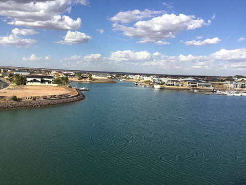 Wallaroo Marina Waterfront Luxe Apartment - Accommodation QLD 22