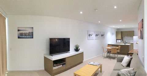 Wallaroo Marina Waterfront Luxe Apartment - Accommodation QLD 7