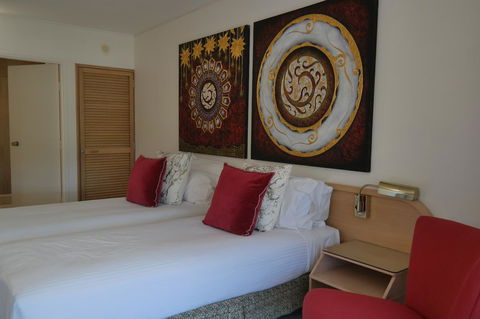 Pacific Bay Resort - Accommodation QLD 5