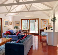 Lost in the Vines - Accommodation QLD