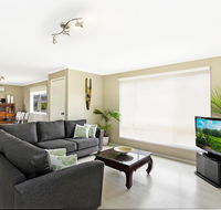Ainslie Roberts Drive Retreat - Accommodation QLD
