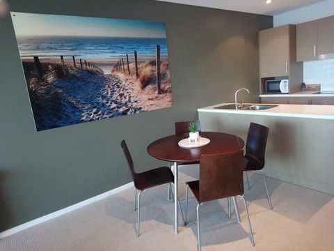 Wallaroo Marina Executive Apartments - Accommodation QLD 12
