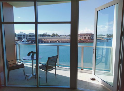 Wallaroo Marina Executive Apartments - Accommodation QLD 1