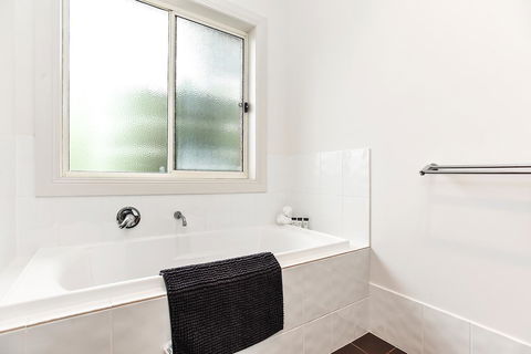 'The Hidden Diamond' - Normanville - Accommodation QLD 25